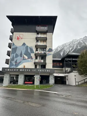 Chalet Hôtel le Prieuré & Spa Exterior Photos