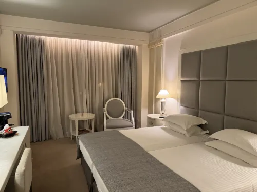 NJV Athens Plaza Camere Photos