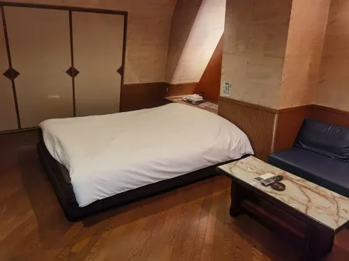 Hotel Sting Rooms Photos