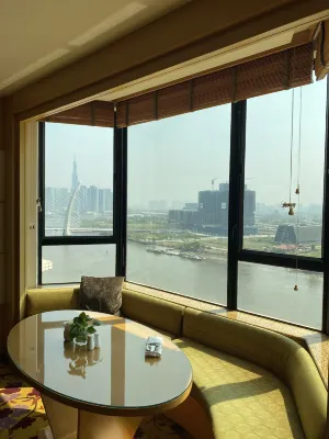 Khách sạn Renaissance Riverside Sài Gòn Photos