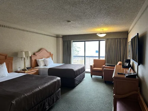 Banff Park Lodge Rooms Photos