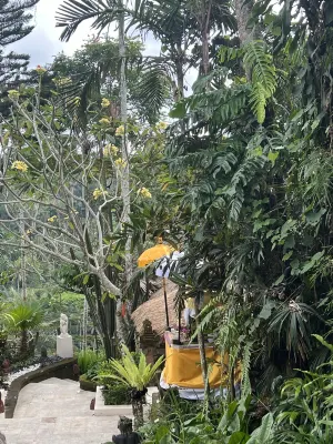Jungle Retreat by Kupu Kupu Barong Photos