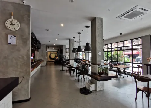 Kama Hotel Area Publik Photos