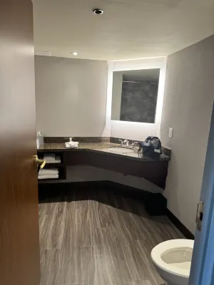 Niagara Falls Marriott Fallsview Hotel & Spa Rooms Photos