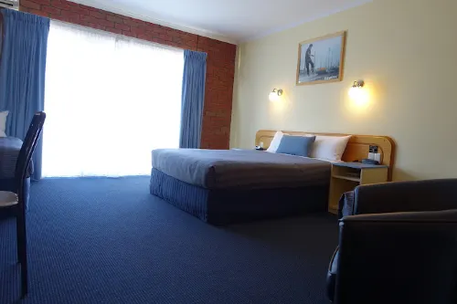 Torquay Tropicana Motel Rooms Photos