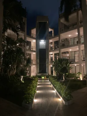 FuramaXclusive Ocean Beach Seminyak Bali Exteriör Photos