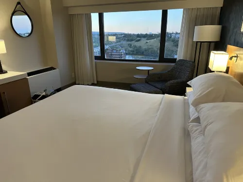 Delta Hotels Calgary Downtown Rooms Photos