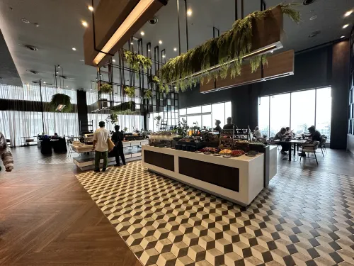 Avani Sukhumvit Bangkok Hotel Dining Photos