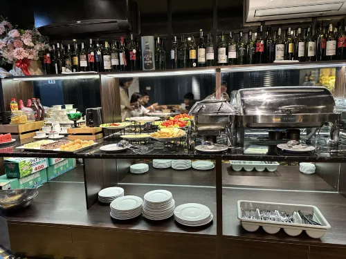 Hanoi E Central Luxury Hotel & Restaurant Photos