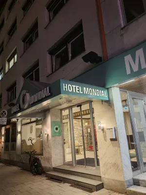 Centro Hotel Mondial München, Trademark Collection by Wyndham Außen Photos