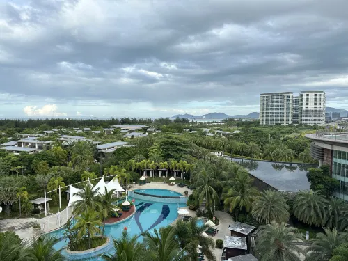 Thousand Cranes Sanya Yazhou Bay int‘l Exchange Centre , Curio Collection by Hilton Photos