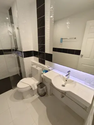Z Sleep Hotel Kamar Photos