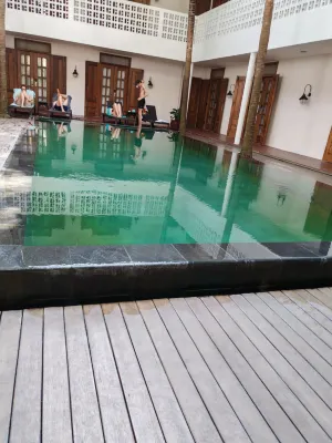 Adhisthana Hotel Relaksasi & Rekreasi Photos