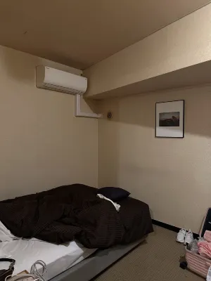 HOTEL LiVEMAX BUDGET Yokohama Kannai Chambres Photos