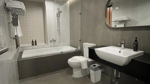 The Rise Suites Hotel, Chiang Mai الغرف Photos