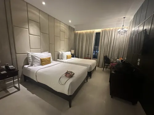 Jambuluwuk Oceano Seminyak Hotel Zimmer Photos