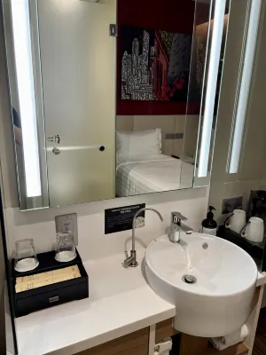 Mercure Singapore Bugis Kamar Photos