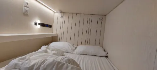 The O Pod Capsule Hotel Kamar Photos