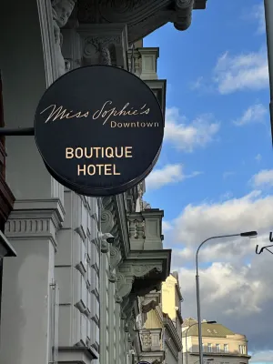 Miss Sophie's Downtown Extérieur Photos