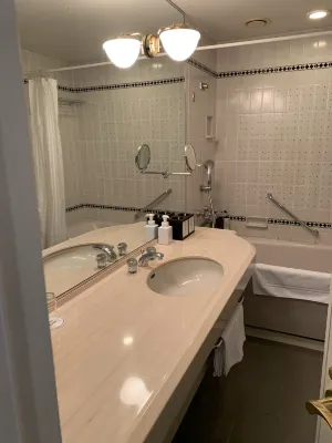Rihga Royal Hotel Hiroshima Rooms Photos