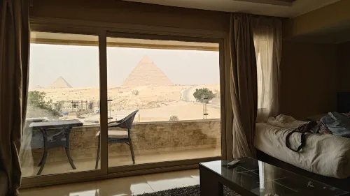 Egypt Pyramids Inn Photos