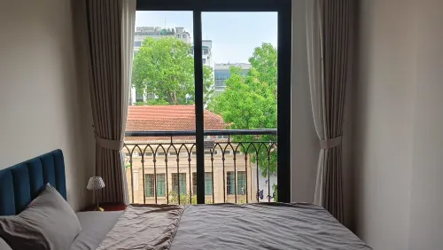 Evelyn Phong cách Đông Dương thanh lịch tại trung tâm Hà Nội Phòng Photos