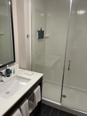 Four Points by Sheraton Jacksonville Baymeadows Rooms Photos