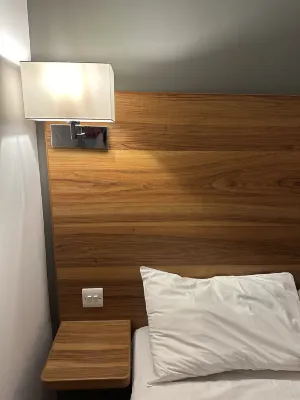 Days Inn by Wyndham Corley NEC M6 Chambres Photos