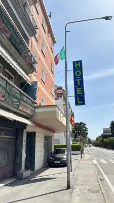 Key Hotel Esterni Photos