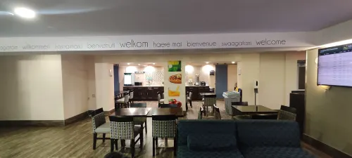 Quality Inn & Suites Airport Photos