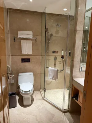 Oriental Fenghuang Hotel (Zhongshan Dengdu Ancient Town Huayi Square) Rooms Photos