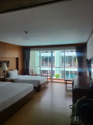 Phi Phi Harbour View Hotel Rooms Photos