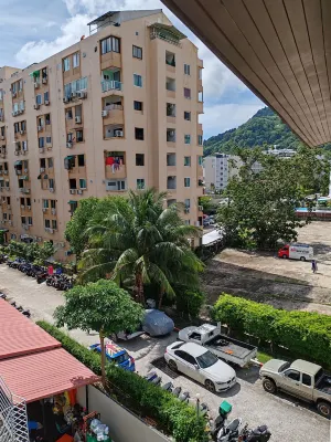The Elegant Patong Area Publik Photos