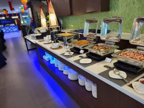 Sky Hotel Restauration Photos
