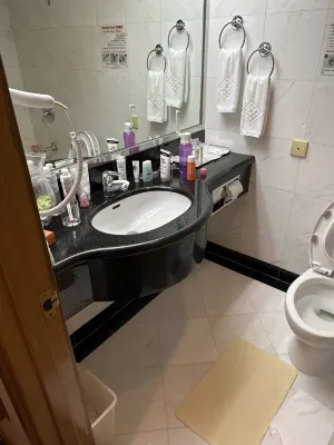 Golden Crown China Hotel Rooms Photos