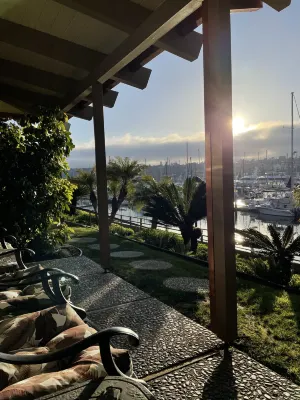Best Western Plus Island Palms Hotel & Marina Photos