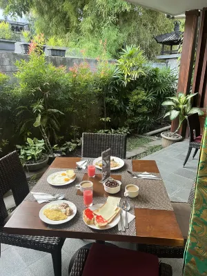 Grand Whiz Hotel Nusa Dua Bali Питание Photos