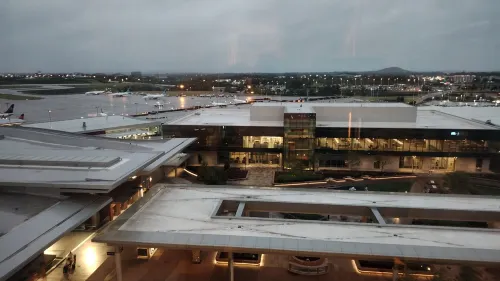 Hilton BNA Nashville Airport Terminal Near Hotel Photos