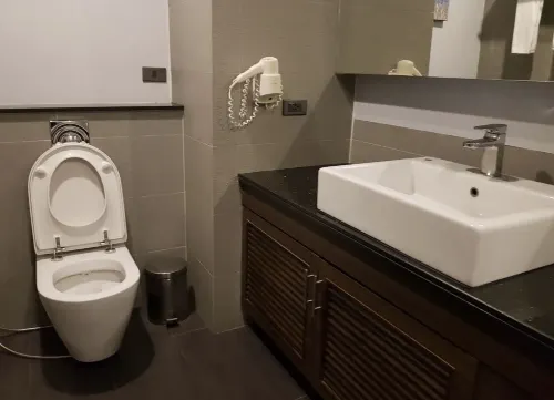 Sukhumvit Suites Hotel Camere Photos