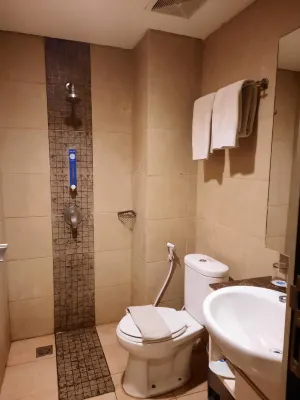 Dafam Hotel Cilacap Zimmer Photos