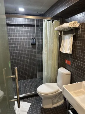 Motel (Harbin Central Avenue Sofia Church Toulong Commercial Building Store) Rooms Photos