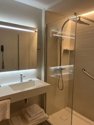 Hotel Liabeny Rooms Photos