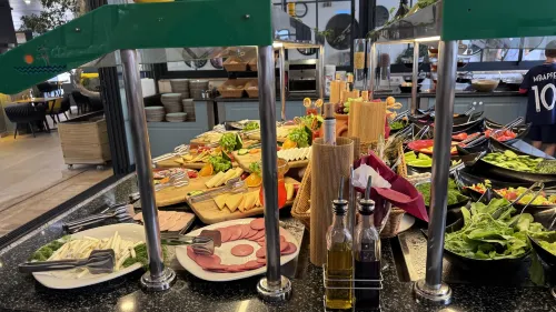 Tonoz Beach Hotel Dining Photos