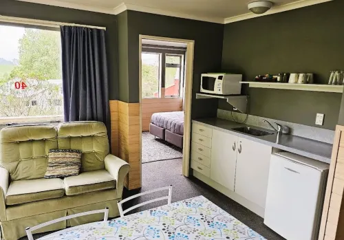 Waitomo Village Chalets Home of Kiwipaka Chambres Photos