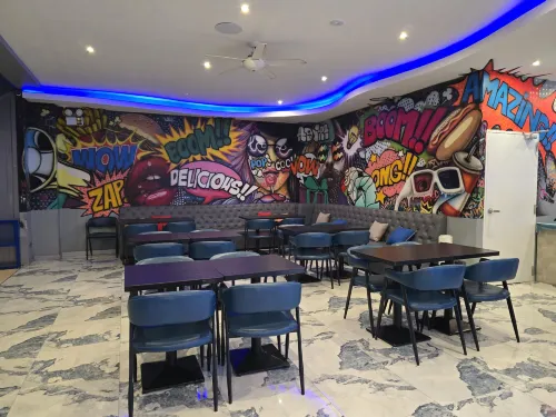 Akira Pattaya Photos