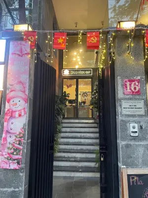 Mersey Central Hanoi Apart'Hotel À proximité de l'hôtel Photos