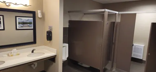 Wingate by Wyndham Calgary Airport Zimmer Photos
