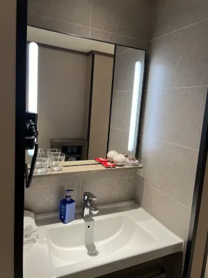 Hanting Hotel (Beijing Wangjing 798 Art Zone) Номера Photos
