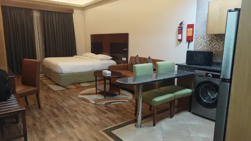 Al Khoory Hotel Apartments Al Barsha Phòng Photos