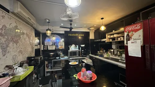 Hostel Korea - Original Photos